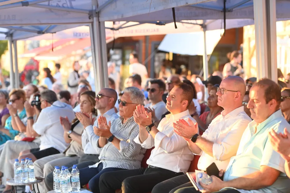 BAŞKAN AKIN: MARMARA ADASI; KÜLTÜR VE SANATLA ANILACAK