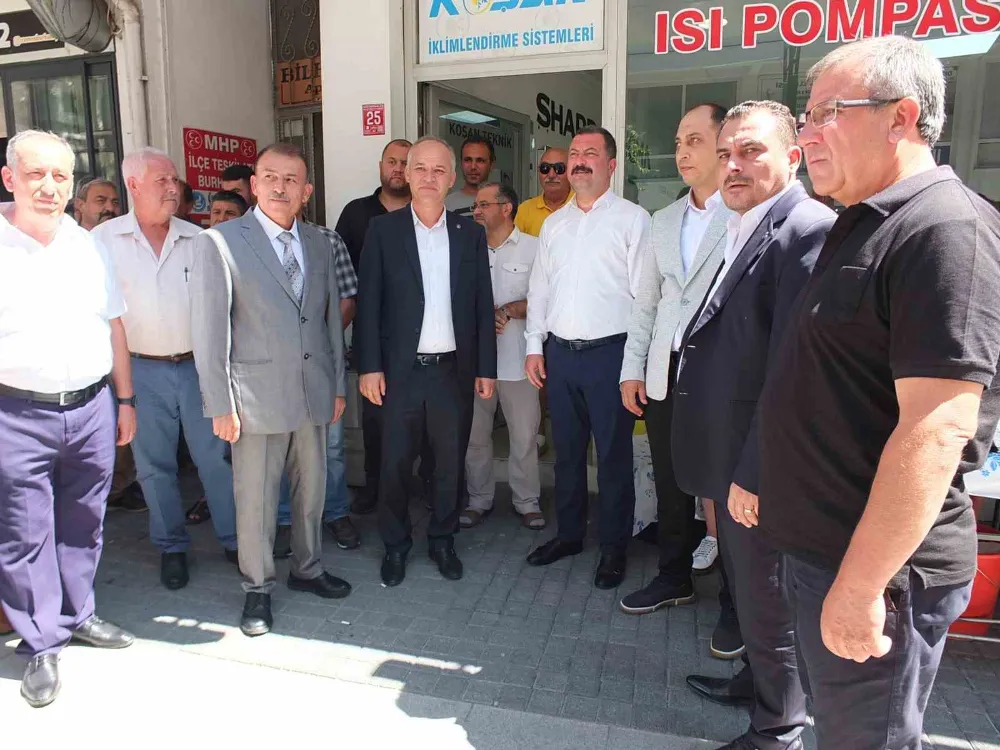BALIKESİR’DE MHP İLÇE YÖNETİMİ AŞURE HAYRI DÜZENLEDİ