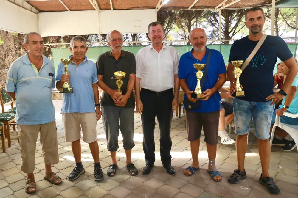 BURHANİYE BELEDİYESİ GELENEKSEL AÇIK İKİLİ BRİÇ TURNUVASI GERÇEKLEŞTİRİLDİ