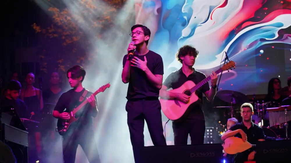 MOD10, BANDIRMALILARA MÜZİK ZİYAFETİ YAŞATTI