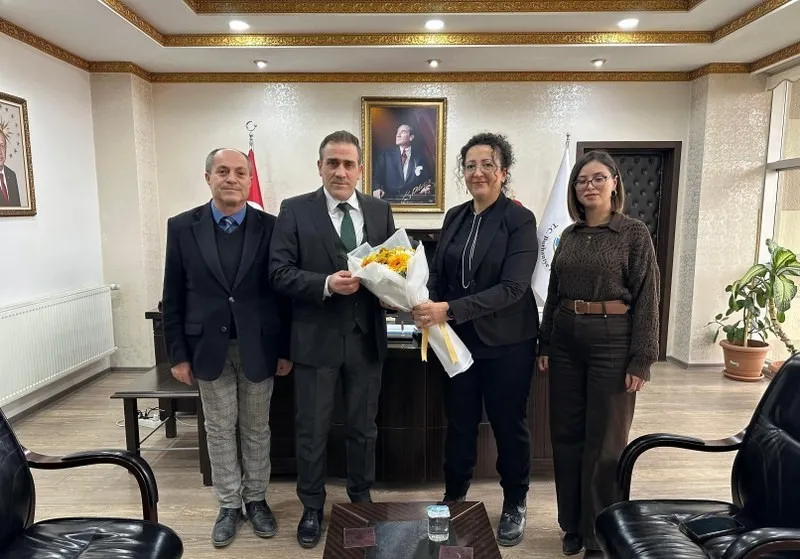 Burhaniye’de Kaymakam Memiş’e Vergi Haftası ziyareti