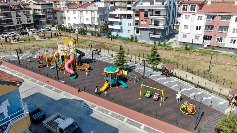 Karesi Millet Bahçesi’ne İlgi Artıyor