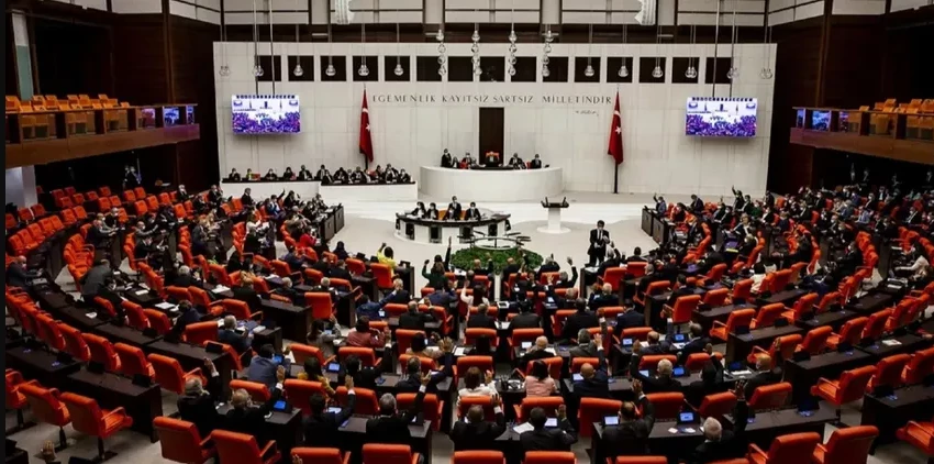 Milletvekilleri maaşlarını depremzedelere bağışlayacak