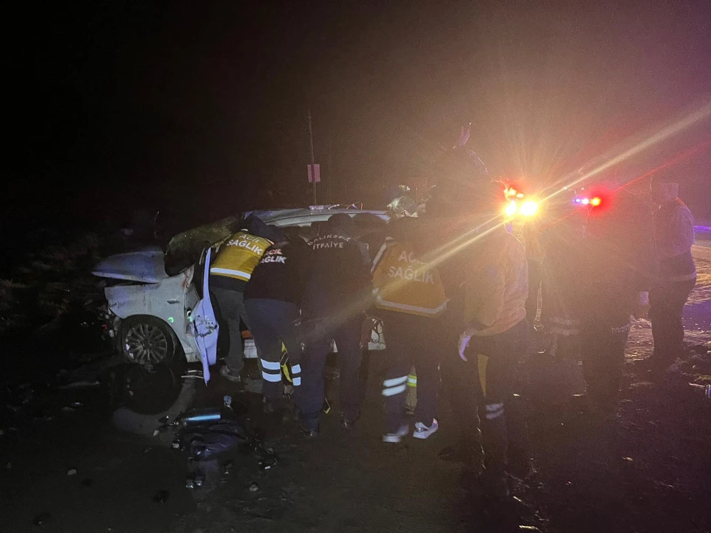 Trafik Kazasında 1 ölü 3 yaralı