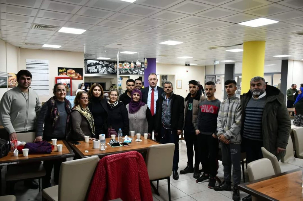 Vali Şıldak’ın Eşinden Depremzedelere Ziyaret